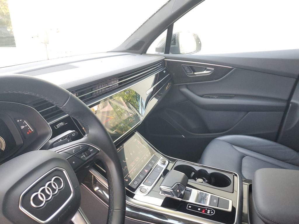 2022 Audi Q7 Premium Plus 45 TFSI quattro Tiptronic