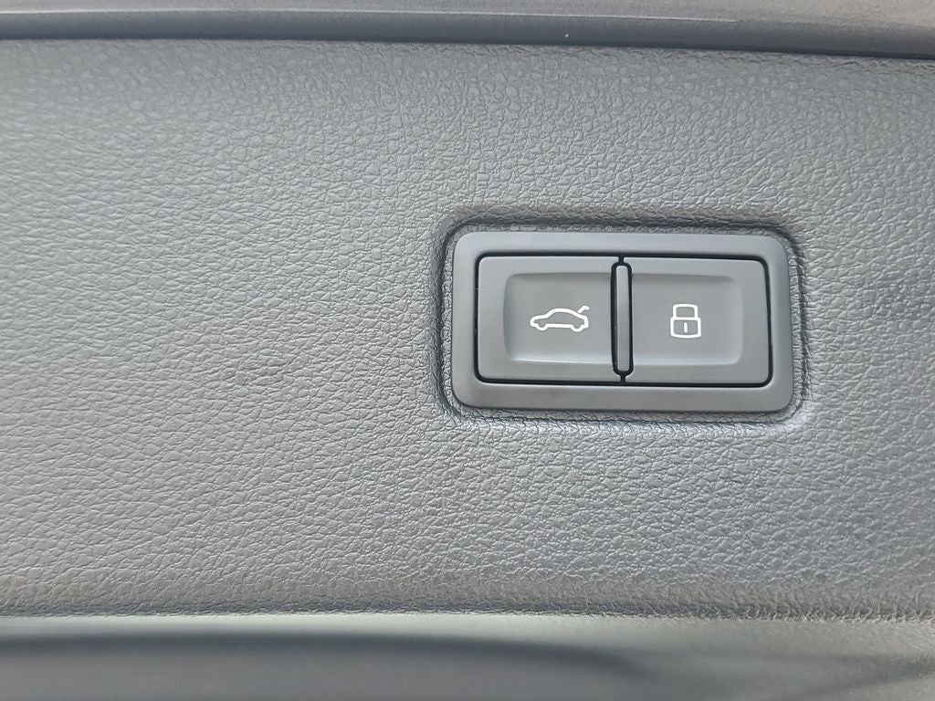 2023 Audi Q7 Prestige 55 TFSI quattro Tiptronic