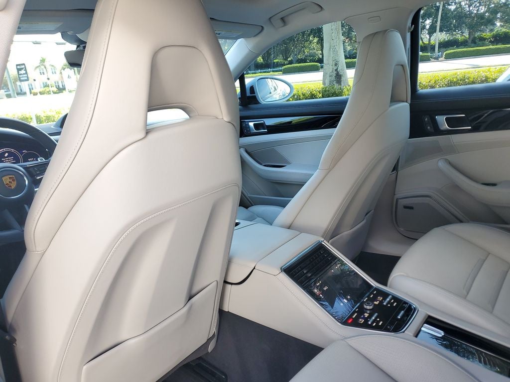 2023 Porsche Panamera Platinum Edition