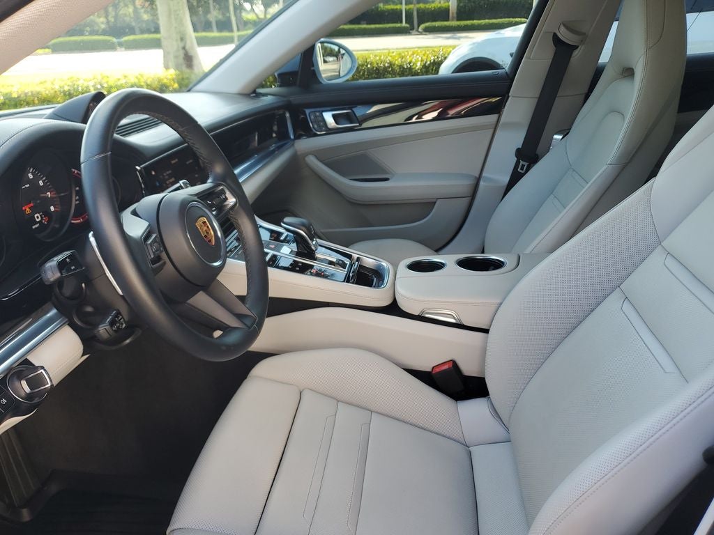 2023 Porsche Panamera Platinum Edition