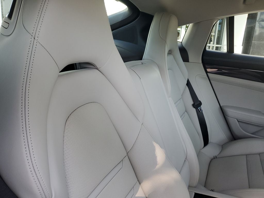 2023 Porsche Panamera Platinum Edition
