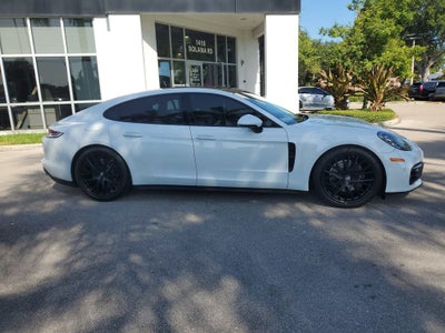 2023 Porsche Panamera Platinum Edition