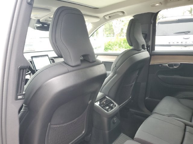 2025 Volvo XC90 Plug-In Hybrid T8 Plus 7-Seater