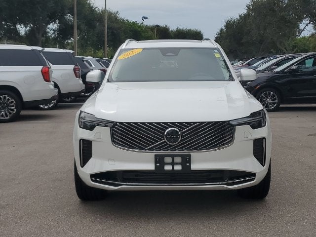 2025 Volvo XC90 Plug-In Hybrid T8 Plus 7-Seater